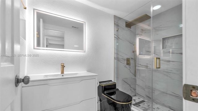 11421 SW 84th St 1, Miami, FL 33173