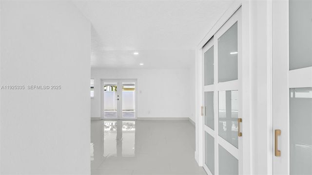 11421 SW 84th St 1, Miami, FL 33173