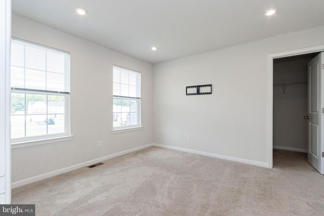 9003 WALNUT HILL RD, Fredericksburg, VA 22408