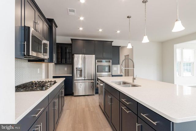 9003 WALNUT HILL RD, Fredericksburg, VA 22408