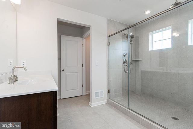 9003 WALNUT HILL RD, Fredericksburg, VA 22408