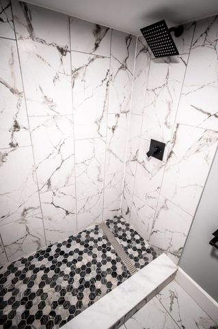 4181 Monroe Street, Gary, IN 46408