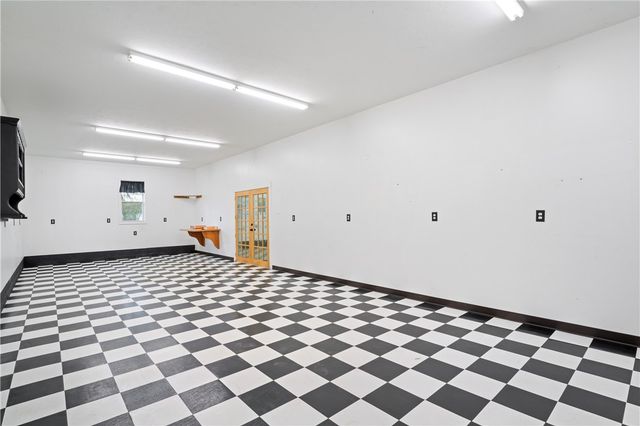115 Lapeer Dr, South Beaver Twp, PA 15010