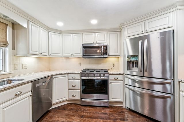 115 Lapeer Dr, South Beaver Twp, PA 15010