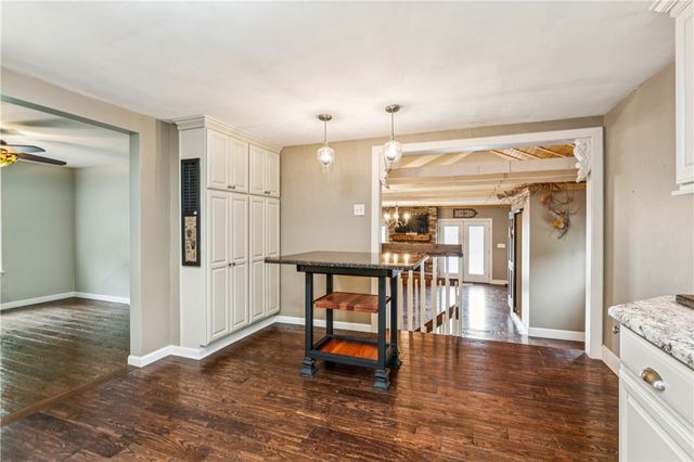 115 Lapeer Dr, South Beaver Twp, PA 15010