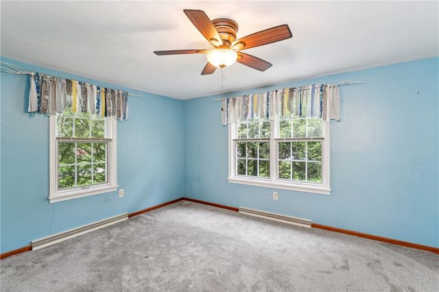 115 Lapeer Dr, South Beaver Twp, PA 15010