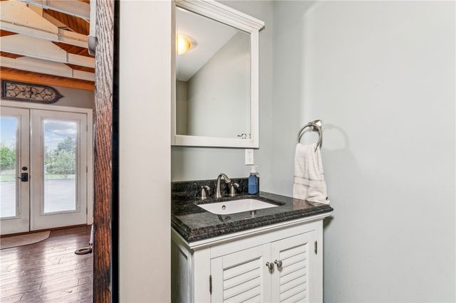 115 Lapeer Dr, South Beaver Twp, PA 15010