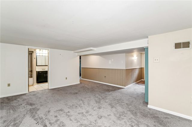 115 Lapeer Dr, South Beaver Twp, PA 15010