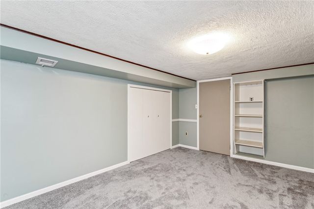 115 Lapeer Dr, South Beaver Twp, PA 15010