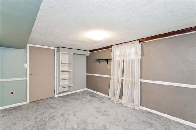 115 Lapeer Dr, South Beaver Twp, PA 15010