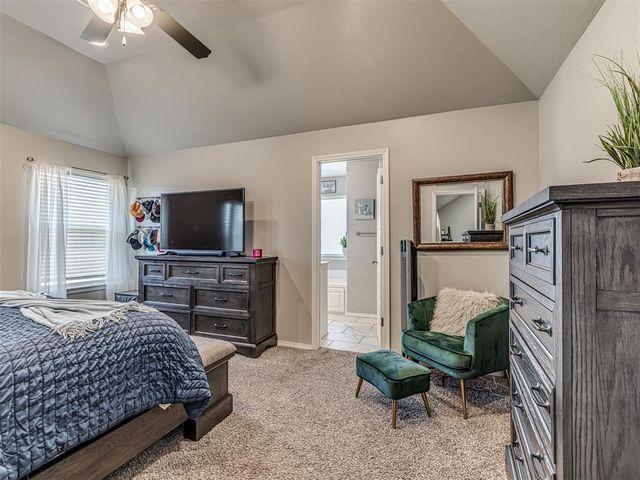 11129 SW 30th Circle, Yukon, OK 73099