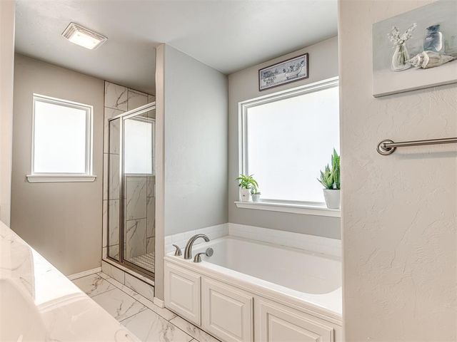 11129 SW 30th Circle, Yukon, OK 73099