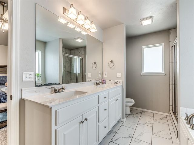 11129 SW 30th Circle, Yukon, OK 73099