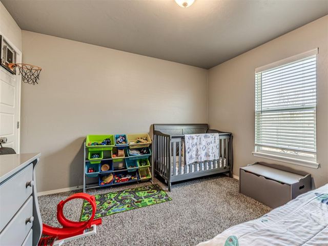 11129 SW 30th Circle, Yukon, OK 73099