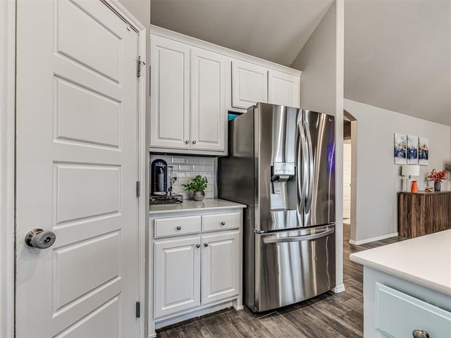 11129 SW 30th Circle, Yukon, OK 73099