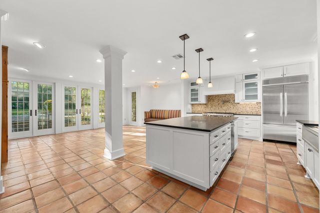 1301 Kent LN, Austin, TX 78703