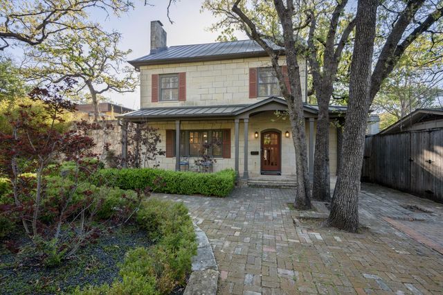 1301 Kent LN, Austin, TX 78703