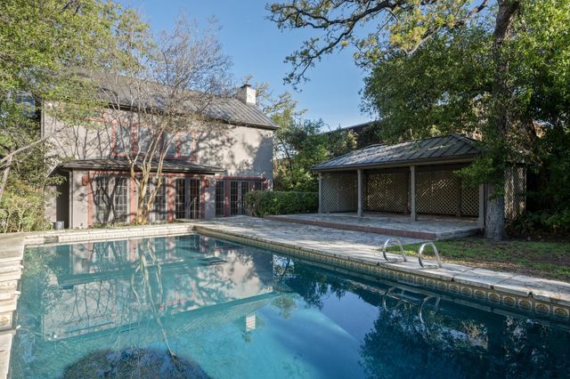 1301 Kent LN, Austin, TX 78703