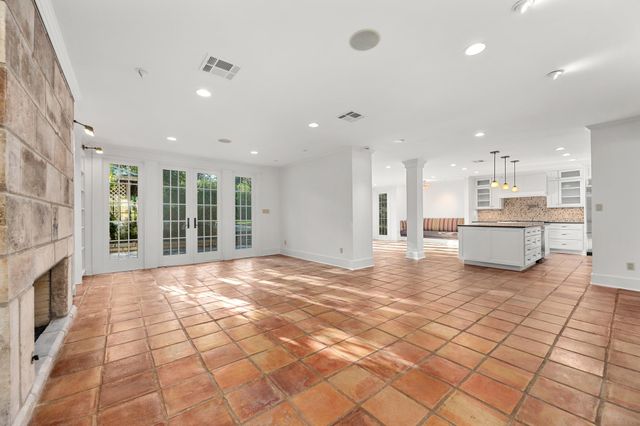 1301 Kent LN, Austin, TX 78703