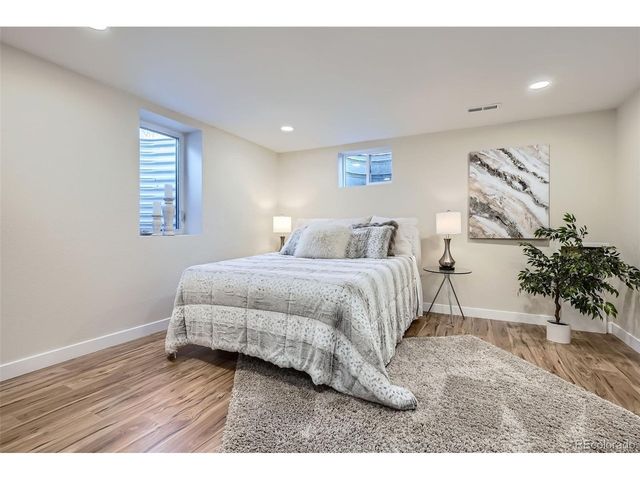 35 Everett St, Lakewood, CO 80226