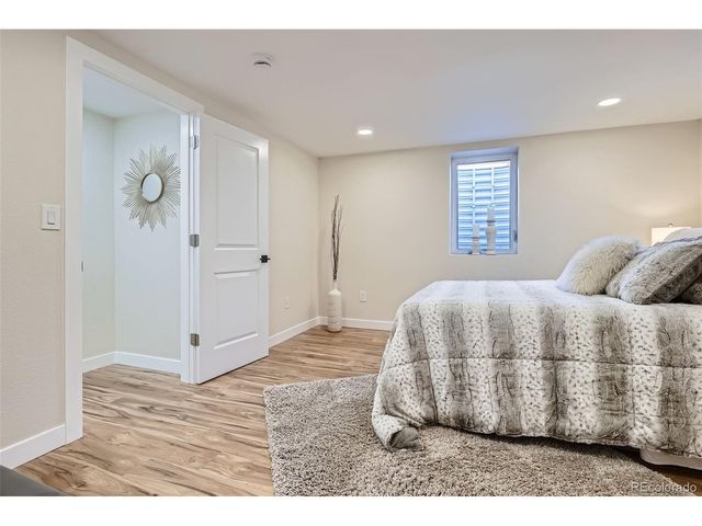 35 Everett St, Lakewood, CO 80226