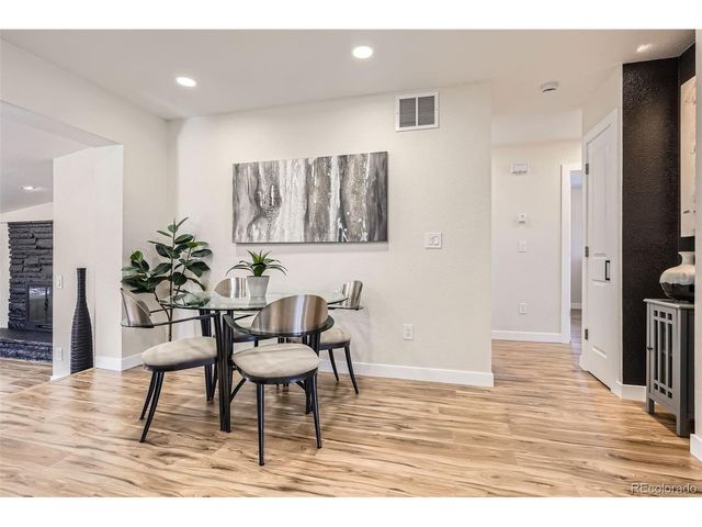 35 Everett St, Lakewood, CO 80226