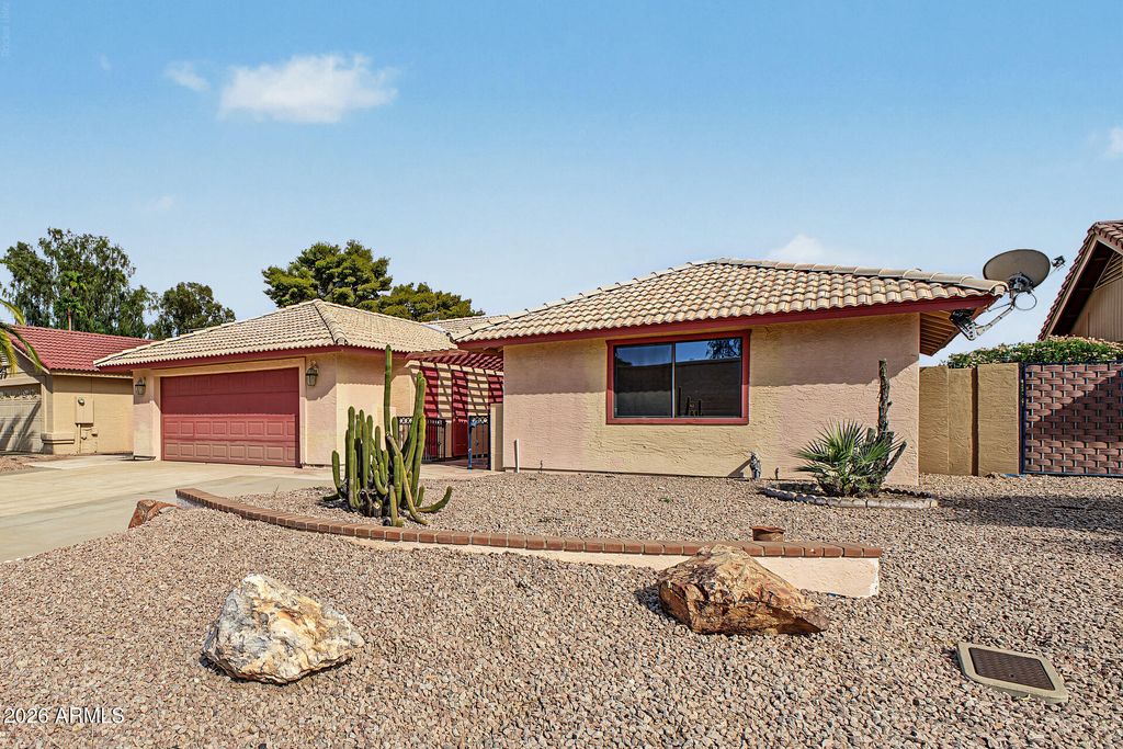 8893 E FAIRWAY Boulevard, Sun Lakes, AZ 85248 — photo 3