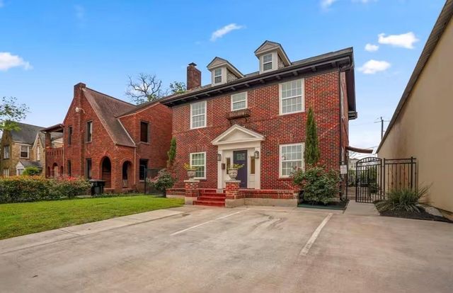 1912 Arbor Street 3, Houston, TX 77004