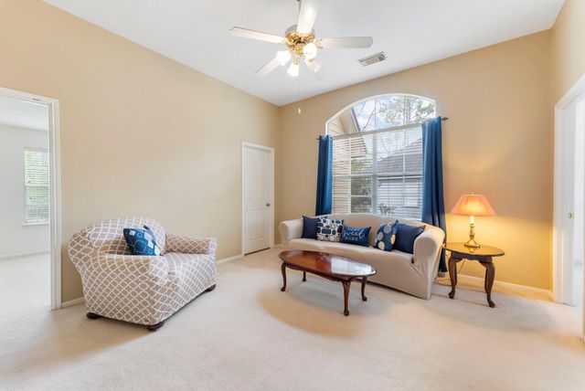 85 N Concord Forest Circle, The Woodlands, TX 77381