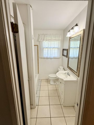 415 Elysian Dr, Houma, LA 70363