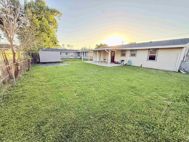 415 Elysian Dr, Houma, LA 70363