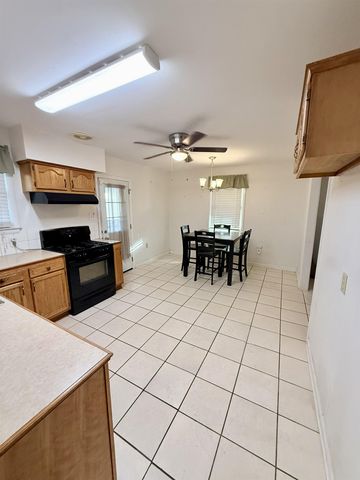 415 Elysian Dr, Houma, LA 70363