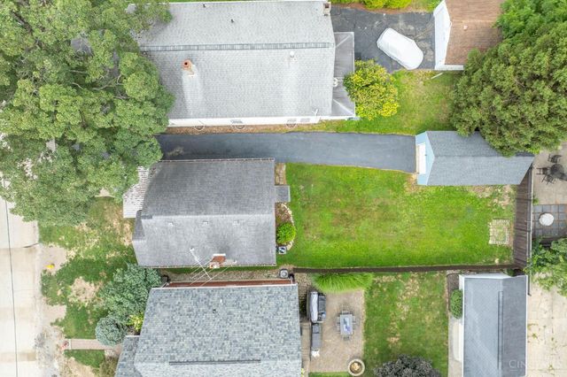 6814 Cambridge Avenue, Columbia Twp, OH 45227