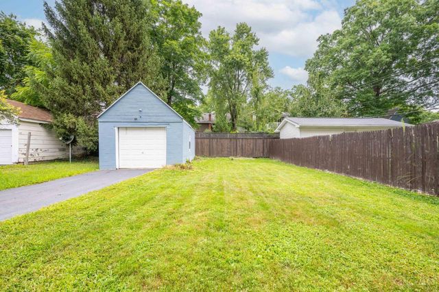 6814 Cambridge Avenue, Columbia Twp, OH 45227