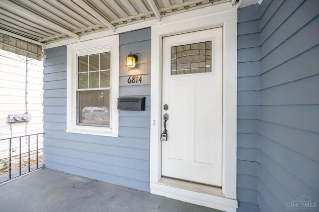 6814 Cambridge Avenue, Columbia Twp, OH 45227