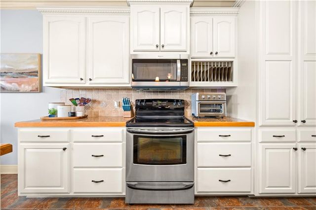 117 IBERIA Lane, Pineville, LA 71360