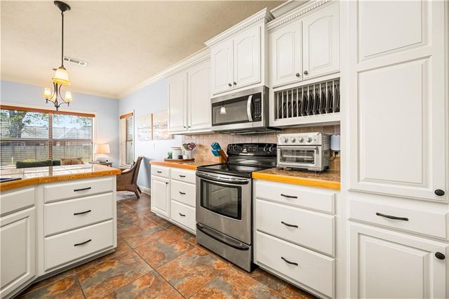 117 IBERIA Lane, Pineville, LA 71360