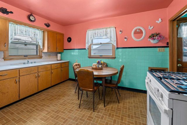 308 BISCHOFF STREET, Fond Du Lac, WI 54935