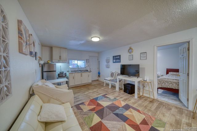 444 TAFT Blvd, San Antonio, TX 78225