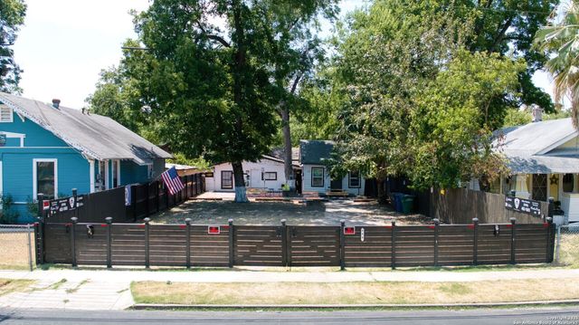 444 TAFT Blvd, San Antonio, TX 78225