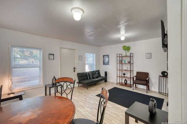444 TAFT Blvd, San Antonio, TX 78225