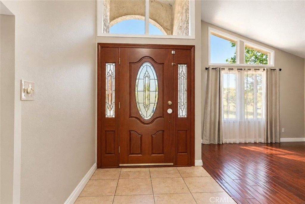 11841 Laughton Way, Porter Ranch, CA 91326 — photo 4