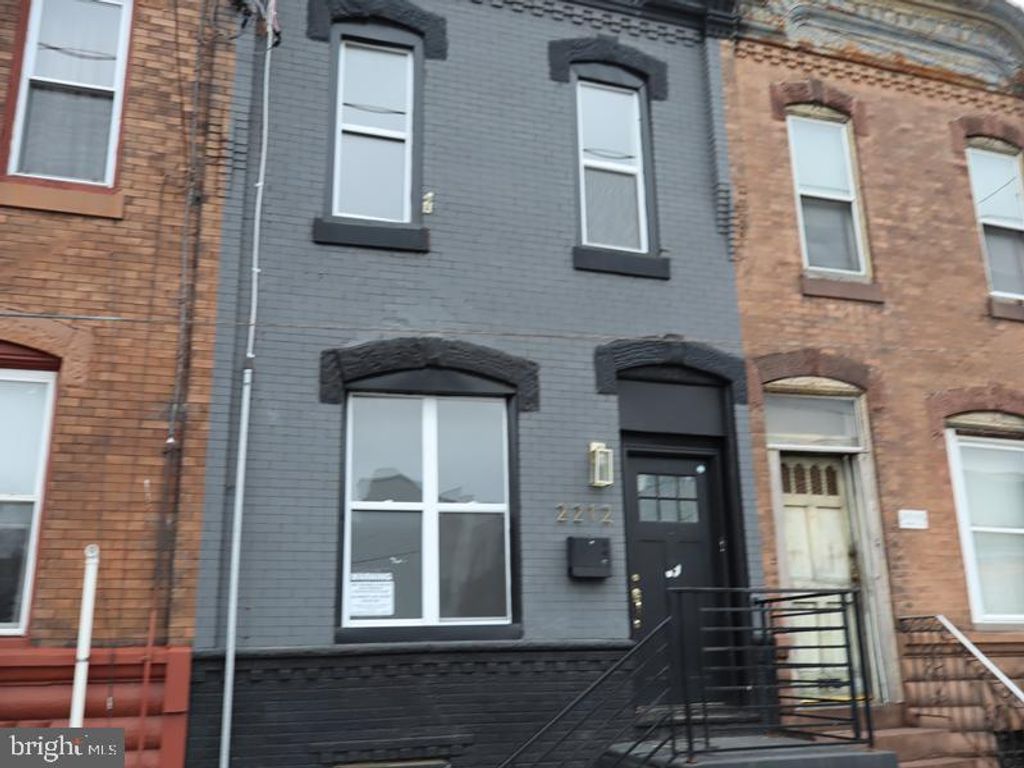 2212 MORRIS ST, Philadelphia, PA 19145