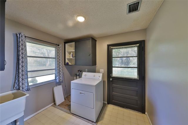4135 CHULUOTA ROAD, Orlando, FL 32820
