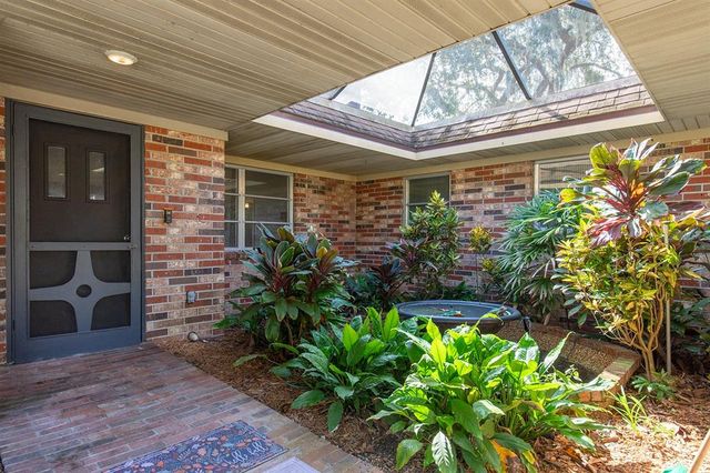 4135 CHULUOTA ROAD, Orlando, FL 32820