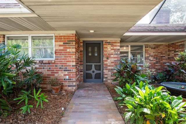 4135 CHULUOTA ROAD, Orlando, FL 32820