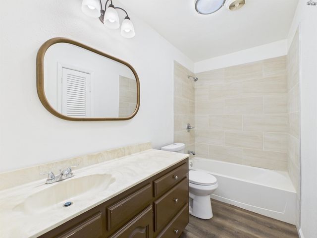 907 REYNOLDS LANE, Wichita Falls, TX 76301