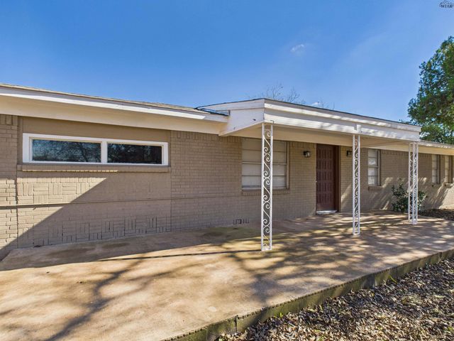 907 REYNOLDS LANE, Wichita Falls, TX 76301