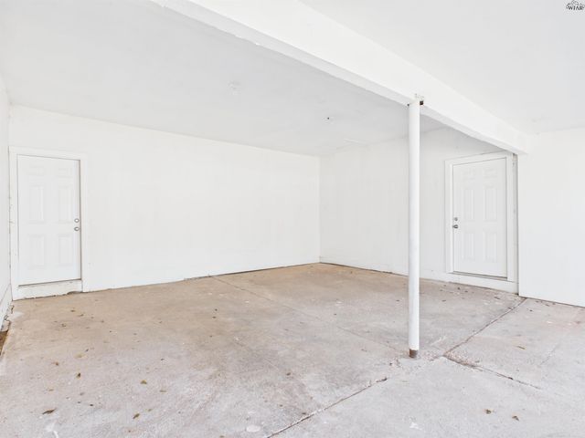 907 REYNOLDS LANE, Wichita Falls, TX 76301