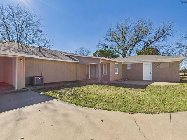 907 REYNOLDS LANE, Wichita Falls, TX 76301